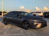 Certified 2019 Toyota Camry SE image 3