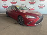 Used 2024 Lexus ES 300h w/ Premium Package image 3