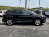 Used 2023 Ford Edge SEL image 2