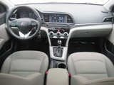 Used 2019 Hyundai Elantra SEL image 3
