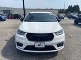 New 2025 Chrysler Pacifica Limited image 4