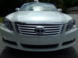Used 2010 Toyota Avalon XLS image 2