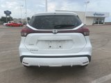 Used 2021 Nissan Kicks S image 5