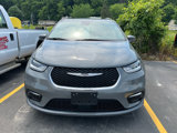 Used 2022 Chrysler Pacifica Touring-L image 2