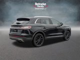 Used 2021 Lincoln Nautilus Reserve w/ Monochromatic Package image 5