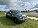 Used 2008 Chevrolet Avalanche LT image 2