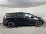 Used 2017 Kia Sedona LX w/ LX Essentials Premium Package image 5