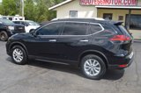 Used 2017 Nissan Rogue SV image 4