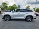 Used 2017 Toyota Highlander XLE image 4