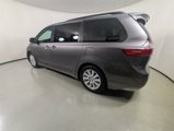 Used 2017 Toyota Sienna L image 5