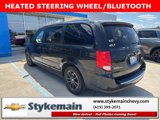 Used 2017 Dodge Grand Caravan GT image 2