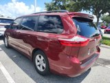 Used 2017 Toyota Sienna LE image 3