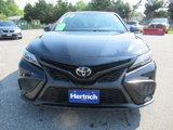 Used 2022 Toyota Camry SE image 2