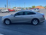 Used 2022 Chevrolet Malibu LT w/ Leather Package image 6