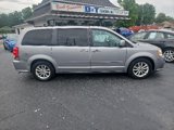 Used 2016 Dodge Grand Caravan SXT image 2