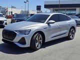 Used 2022 Audi e-tron Prestige image 3