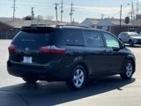 Used 2017 Toyota Sienna LE image 5