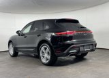 Certified 2024 Porsche Macan image 3