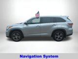 Used 2016 Toyota Highlander XLE image 2