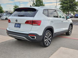Used 2022 Volkswagen Taos SE image 3