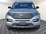 Used 2022 Ford Explorer XLT w/ Equipment Group 202A image 2