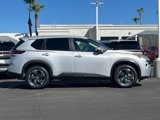 Used 2024 Nissan Rogue SV image 2
