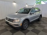 Used 2020 Volkswagen Tiguan SE image 2