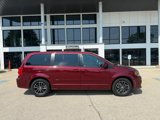 Used 2017 Dodge Grand Caravan SE image 4