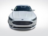 Used 2017 Ford Fusion SE w/ Fusion SE Technology Package image 3