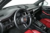 Used 2024 Porsche Macan image 4