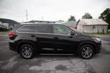 Used 2018 Toyota Highlander XLE image 2