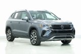 Certified 2024 Volkswagen Taos SE image 3