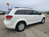 Used 2019 Dodge Journey SE image 4