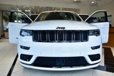 Used 2021 Jeep Grand Cherokee Limited X image 2