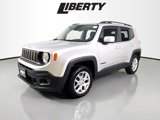Used 2017 Jeep Renegade Latitude image 3