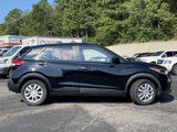 Used 2020 Nissan Kicks S image 2