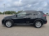 Used 2018 Nissan Rogue SV w/ Premium Package image 4