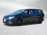 Used 2022 Chrysler Voyager LX image 3