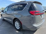 Used 2022 Chrysler Pacifica Touring-L image 3