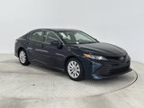 Used 2018 Toyota Camry LE image 2