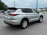 Used 2022 Mitsubishi Outlander ES image 5