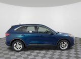 Used 2020 Ford Escape SE image 2