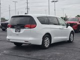 Used 2023 Chrysler Voyager LX image 4