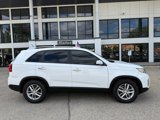 Used 2015 Kia Sorento LX image 4