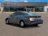 New 2024 Hyundai Elantra SE image 5