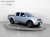 Used 2018 Nissan Frontier PRO-4X image 2