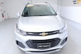 Used 2022 Chevrolet Trax LT w/ LT Convenience Package image 2