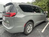 Used 2021 Chrysler Pacifica Limited image 2