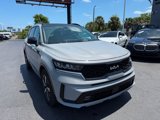 Used 2022 Kia Sorento EX w/ Panoramic Sunroof Package image 3