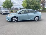 Used 2016 Toyota Prius Four image 2